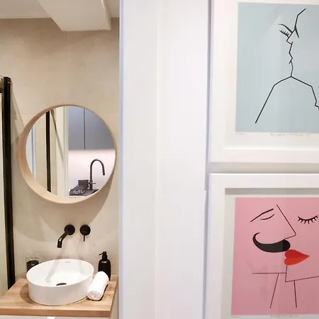 Art Corner - Boutique Artist's Apartament *