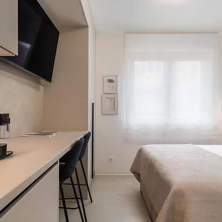 아파트 Art Corner - Boutique Artist's *