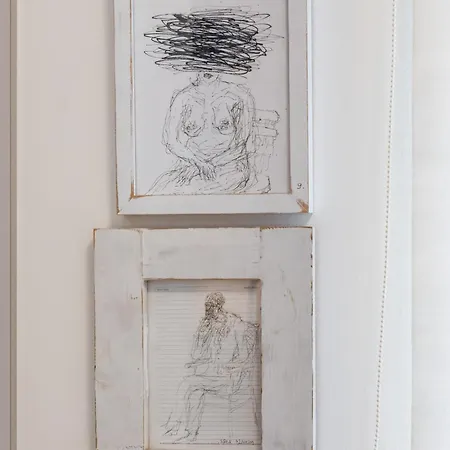Apartment Art Corner - Boutique Artist's *